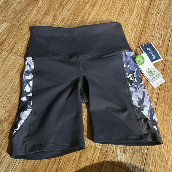 GAIAM Shorts Womens Spandex Shorts Gaiam Omdri Xs Poshmark